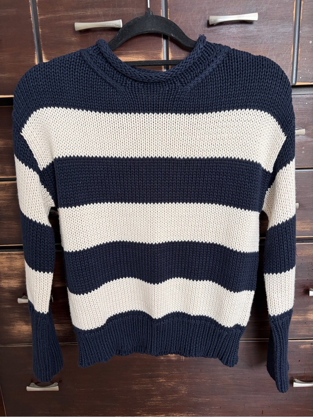 Elie Tahari Navy and Cream Striped Crewneck SweaterSize XS